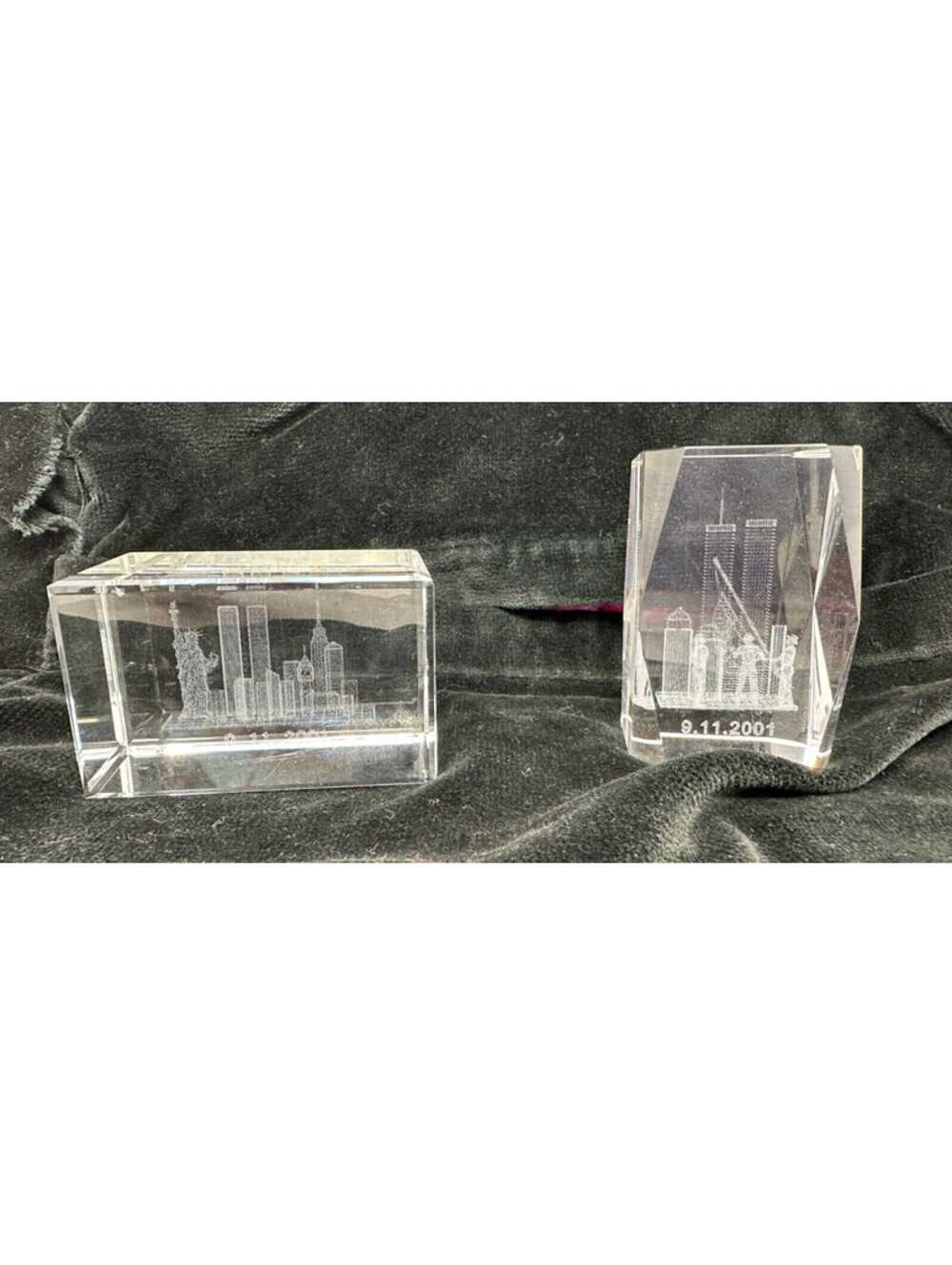9/11 New York Twin Towers Memorial Paperweights